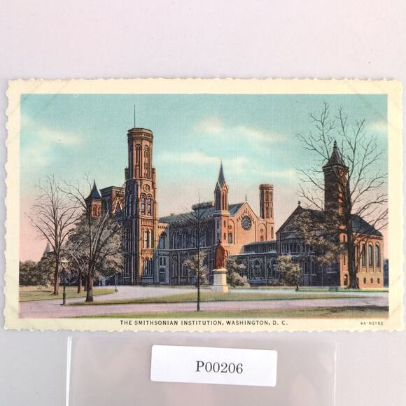 Vintage Washington DC Linen Postcard The Smithsonian Institution Building 1940s - Picture 1 of 2